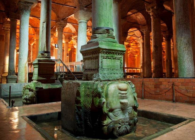 Medusa Heads Basilica Cistern Istanbul
