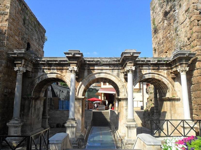 Hadrian's Gate Antalya Hadrian's Gate