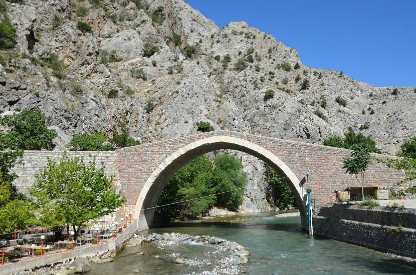 Stone Bridge famous bridges in Turkey