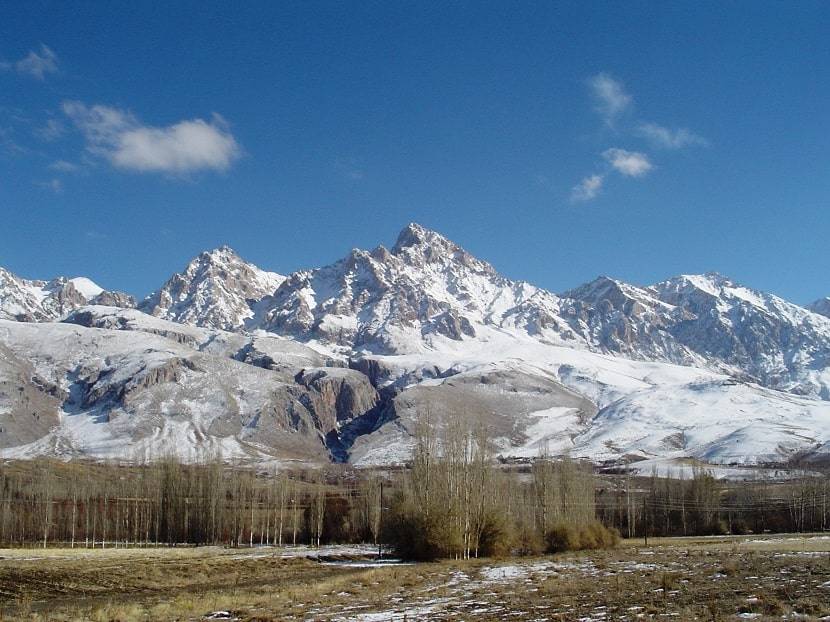 Taurus Mountain highest mountains in Turkey