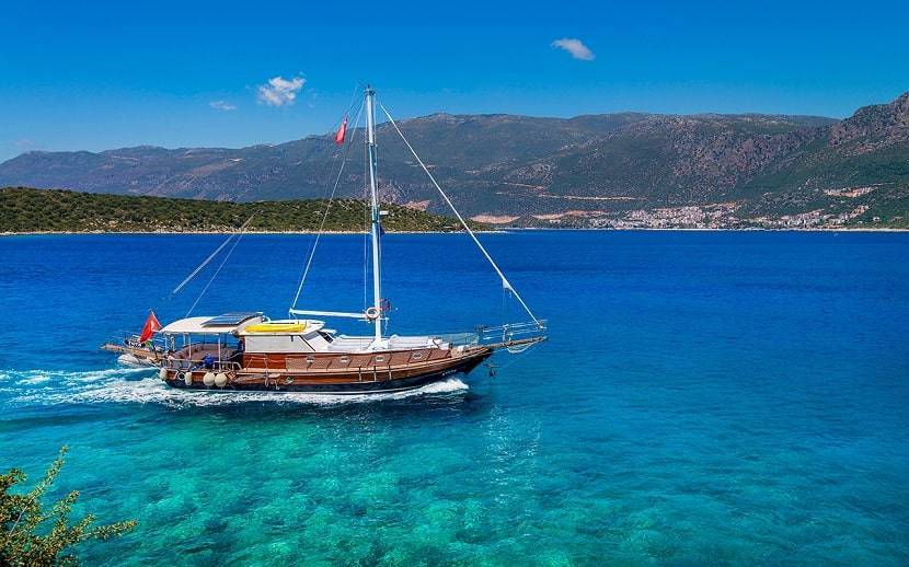 day trip boating in Turkey
