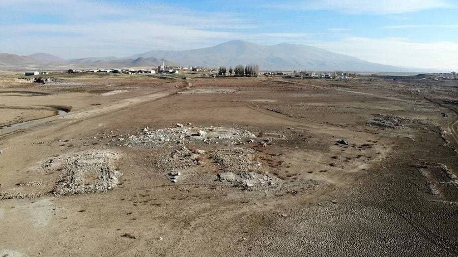 Cemeteries unveiled as Alparslan-1 Dam water receded (2)