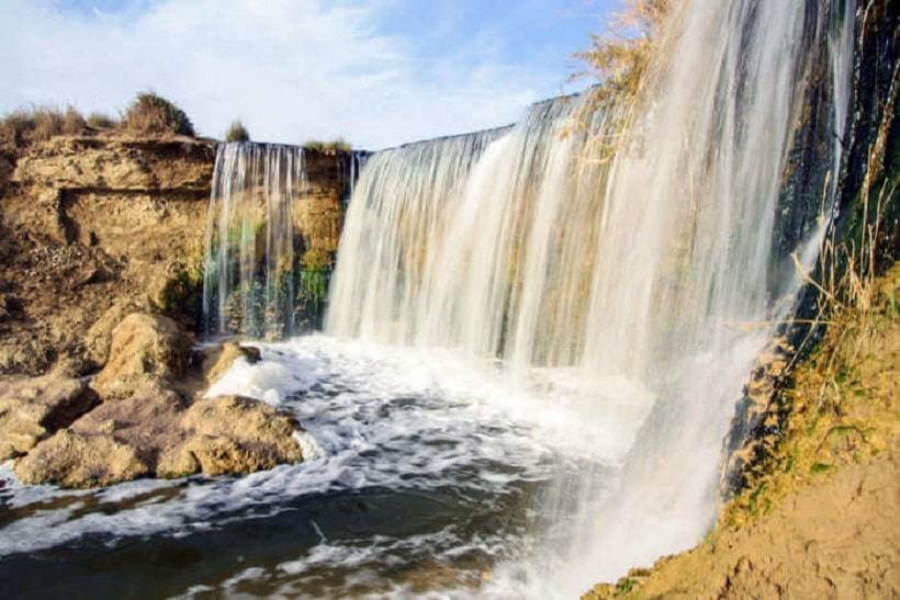 Reyyan Valley Waterfall A Spectacle to See (2)