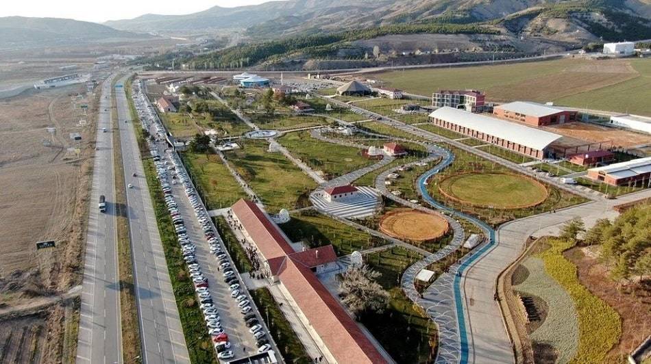 Hamidiye Cultural Park Attracts Numerous Tourists-