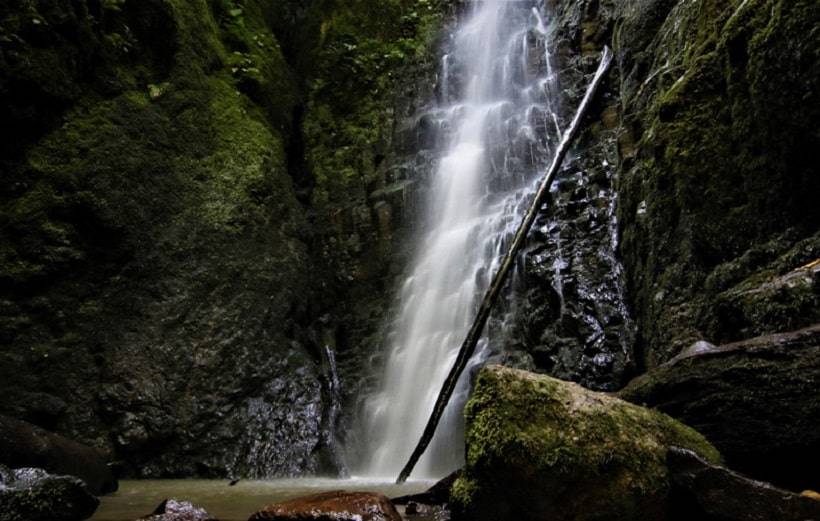 Nuzhetiye Waterfall Heaven for Nature Enthusiasts (2)