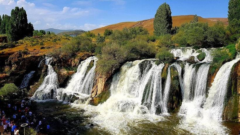 Muradiye Waterfall Van