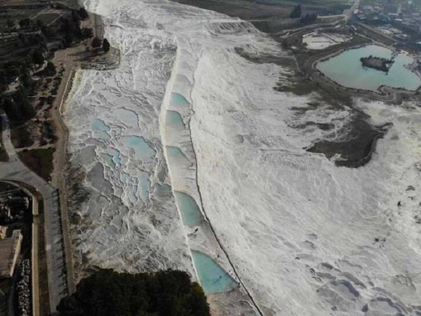 Pamukkale White Beauty in Autumn Dress