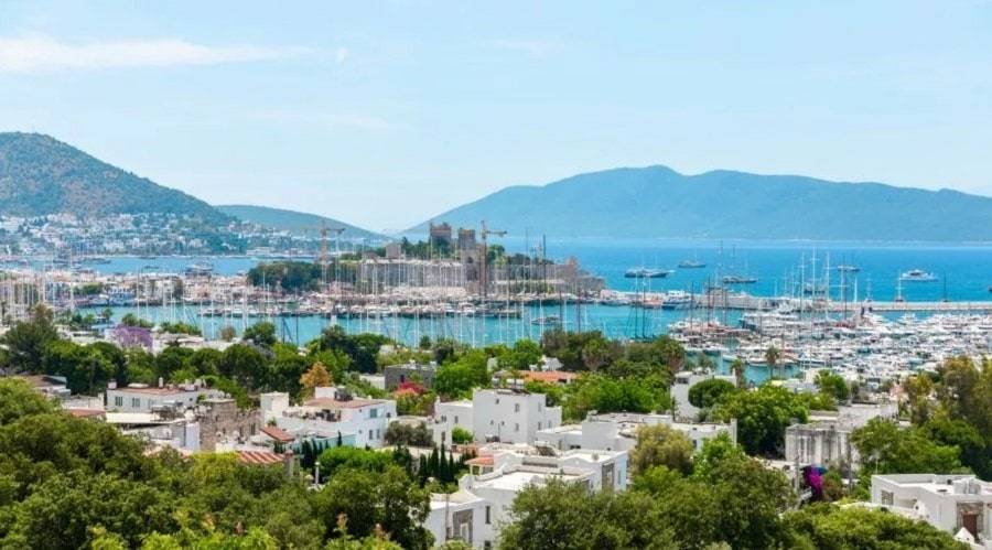 Aegean Coastal Plain Enjoys a Mild Climate (2)