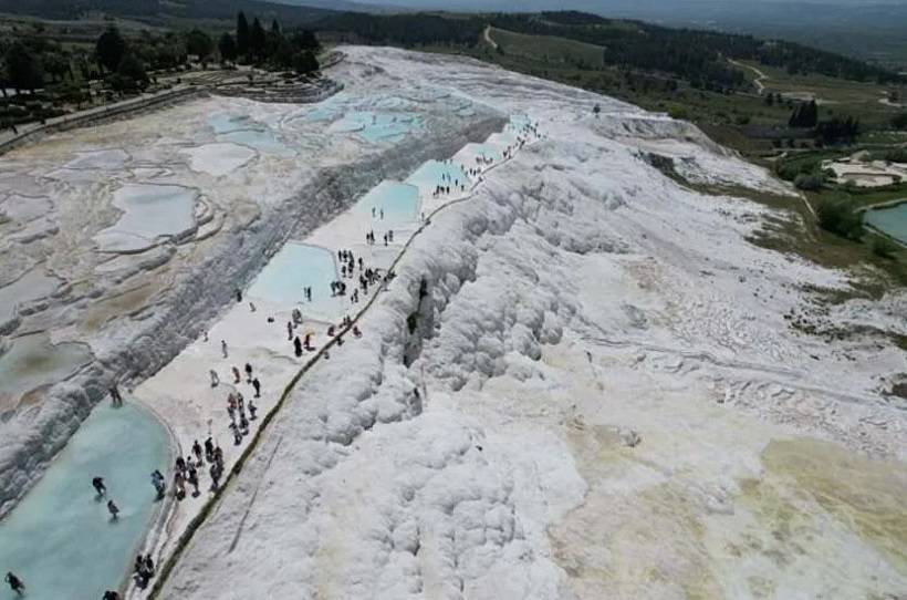 A Density of Domestic Tourists in Pamukkale Tur