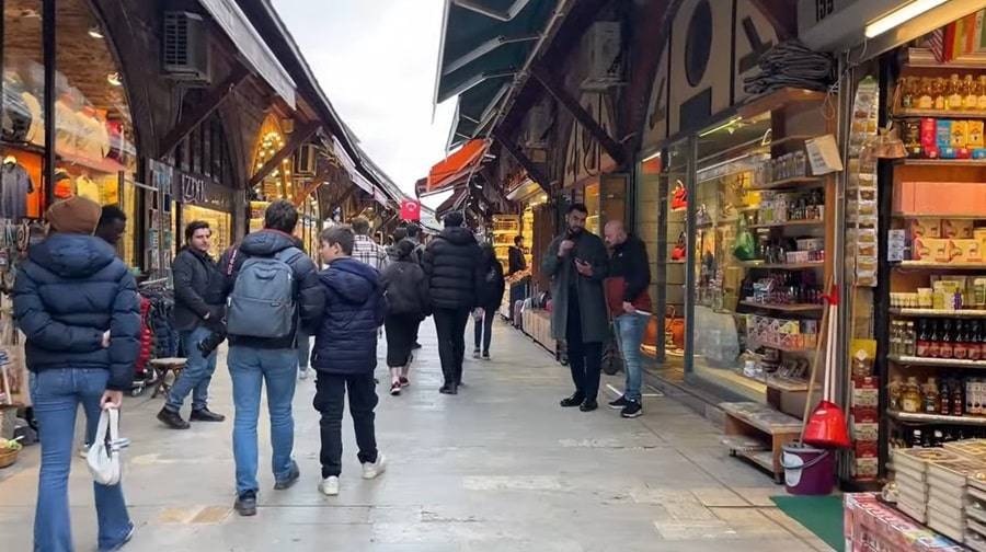 When to visit Arasta Bazaar Istanbul