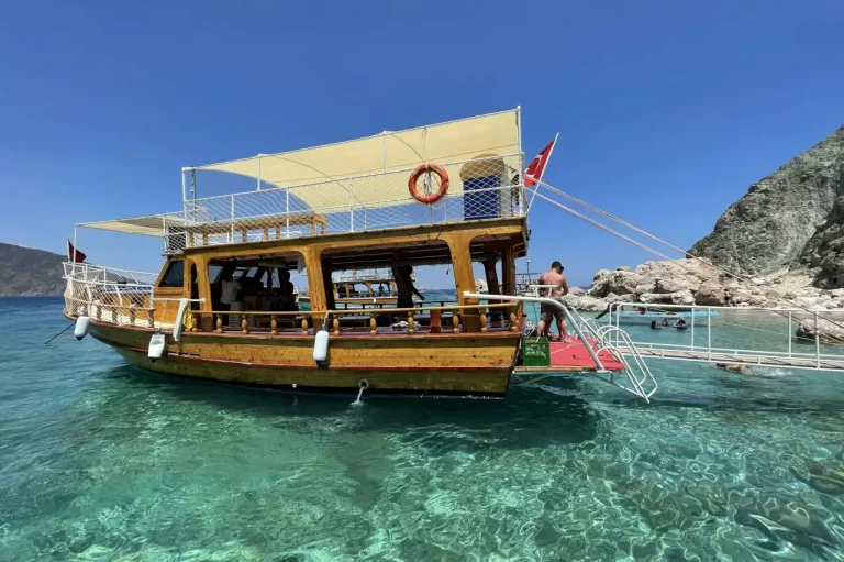 Porto Ceneviz Boat Trip from Adrasan