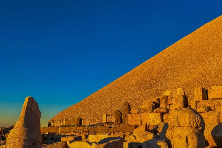Mount Nemrut Sunrise or Sunset Tour from Mardin