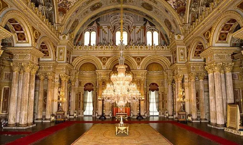 Dolmabahce Palace Istanbul A Paragon of Beauty