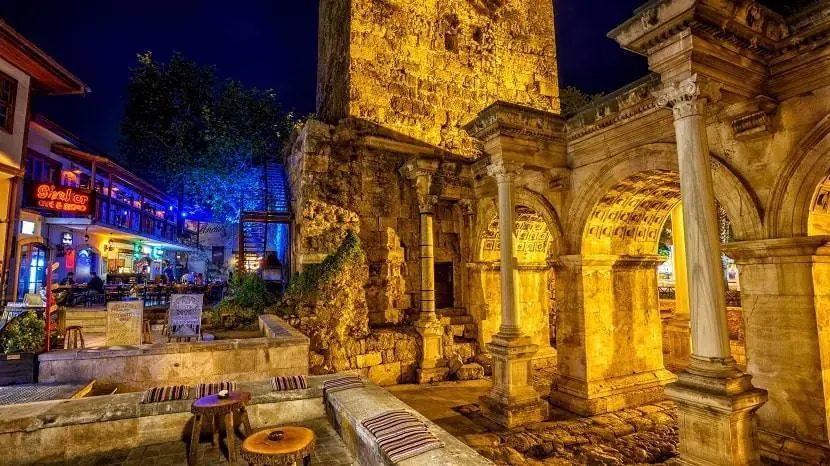 The Architectural Features of Hadrian's Gate Antalya Hadrian's Gate