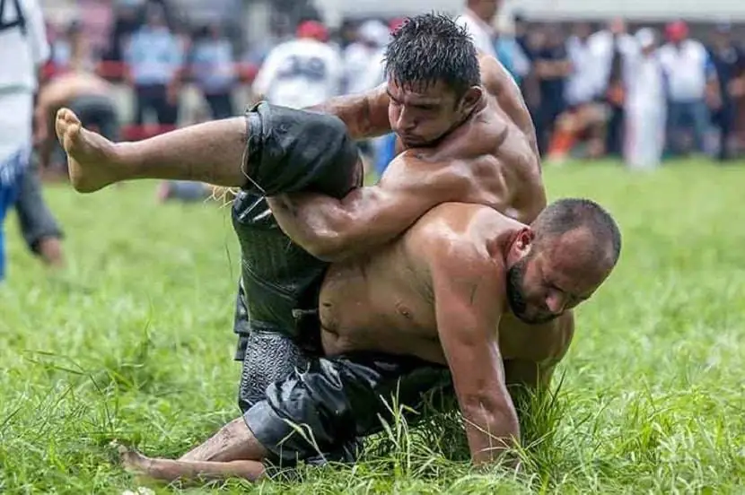 Turkish oil wrestling