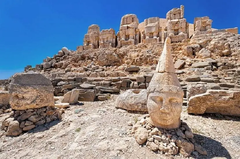 Mount Nemrut highest mountains in Turkey