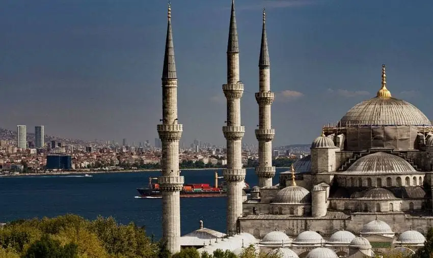 Yeni Mosque The Best Things to See in Eminonu & Sirkeci