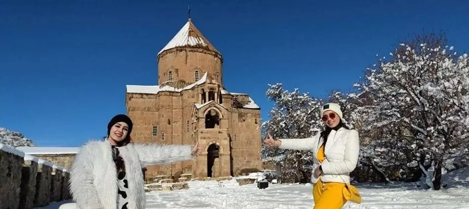 Tourists' Interest in Akdamar Island