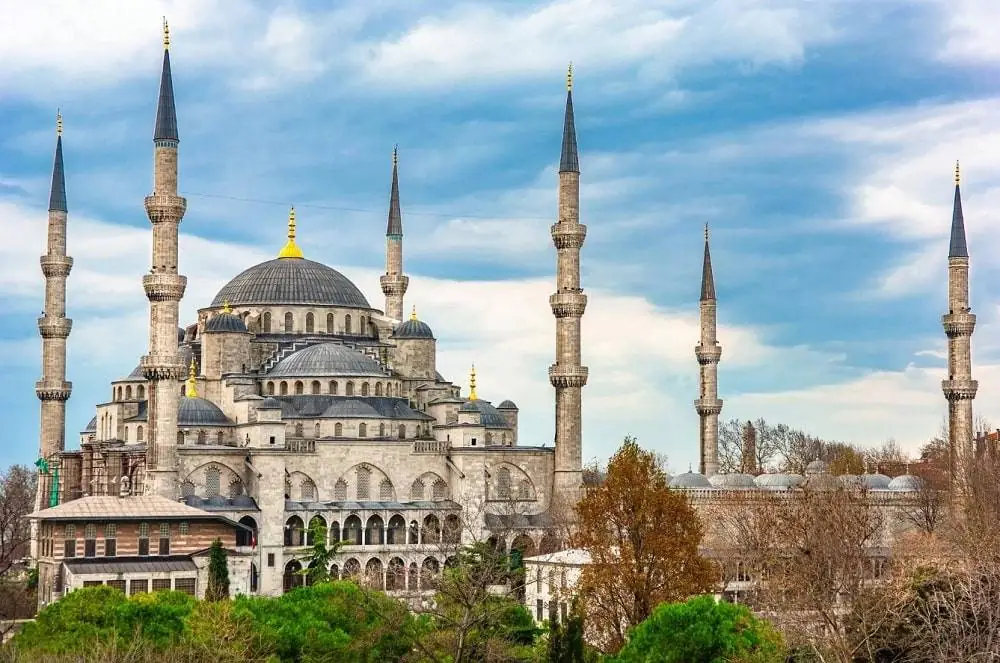 Blue Mosque in Istanbul The Prints of History (2)