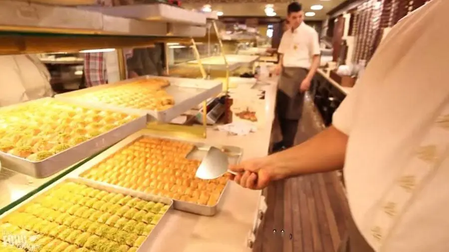 Tips for Selecting and Serving Turkish Baklava-min