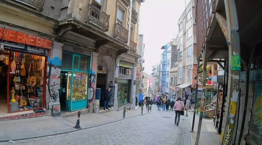 A Guide to the Streets Surrounding Galata Tower Istanbul