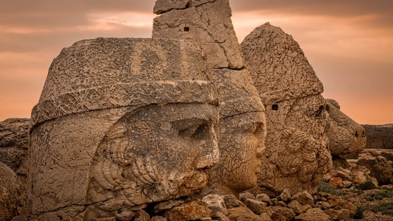 Mount Nemrut (Nemrut Dağı)