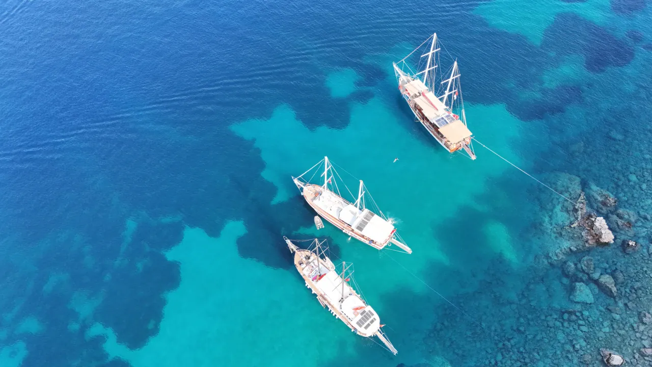 Blue Cruise in Turkey – traditional gulet sailing along the turquoise coast