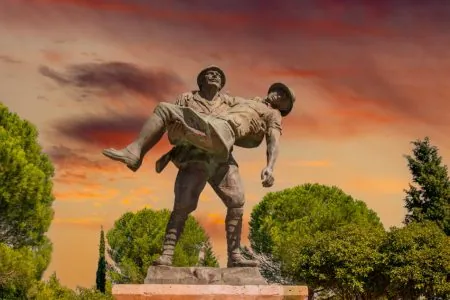 Turkish soldier carrying an Anzac soldier during Gallipoli Campaign, Turkey